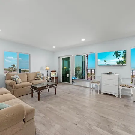 Villa Sanibel Surfside 111
